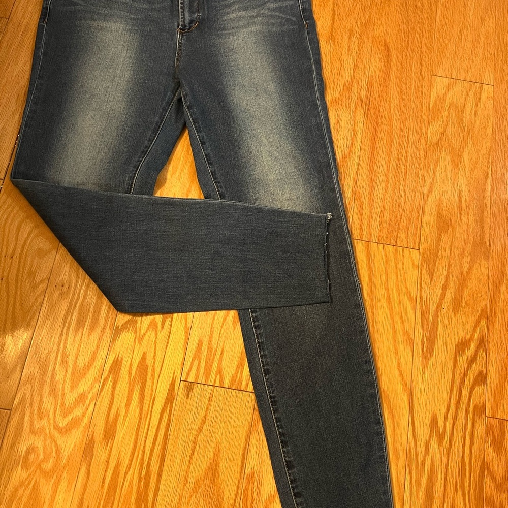 New Tahari Skinny Crop Jeans Dark Wash Mid Rise Casual Stretch Denim - Blue 14